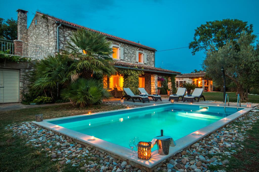 אומאג Villa Rea מראה חיצוני תמונה