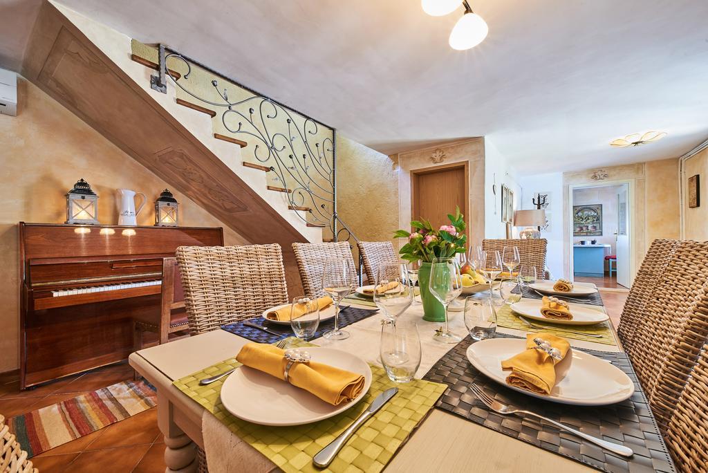 אומאג Villa Rea מראה חיצוני תמונה